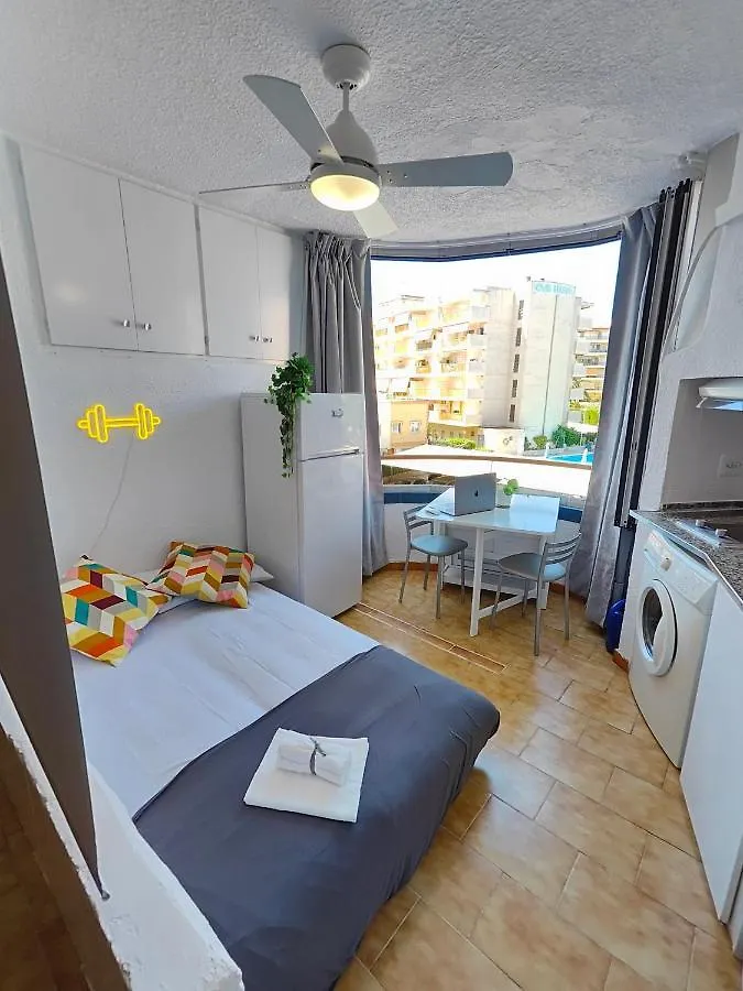 Renovado, luminoso y confortable loft con piscina La Pineda 0*,  España