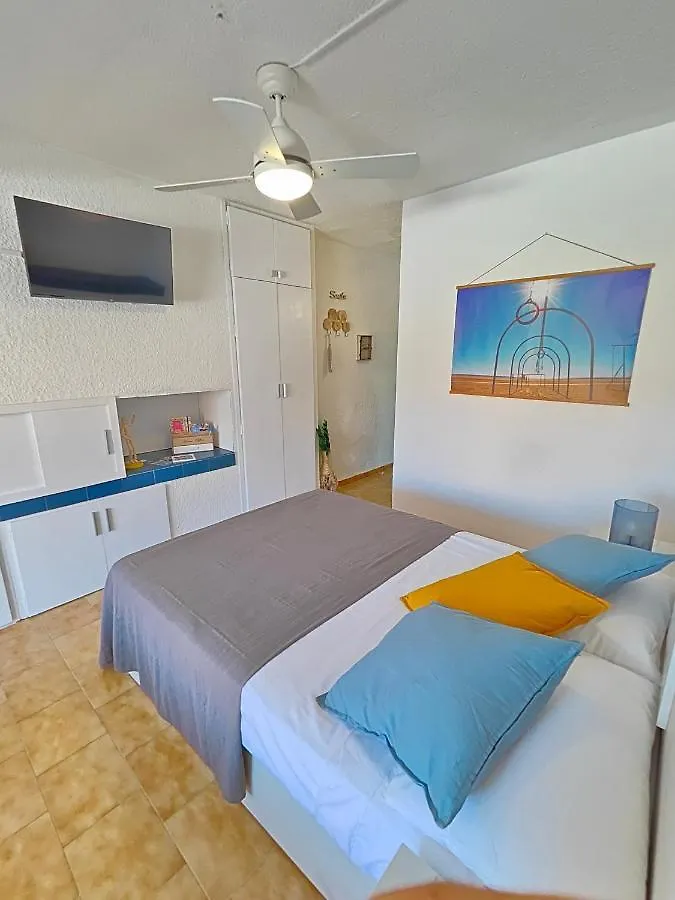 Apartamento Renovado, luminoso y confortable loft con piscina La Pineda España
