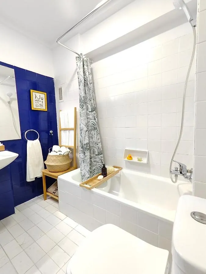Renovado, luminoso y confortable loft con piscina La Pineda Apartamento